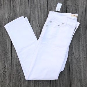 NWT GAP Best Girlfriend White Jeans | Size 27